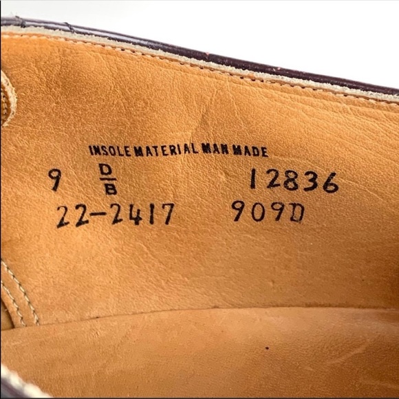 Johnston & Murphy Leather Profiles Wingtip lace up Dress Shoes - Picture 10 of 13